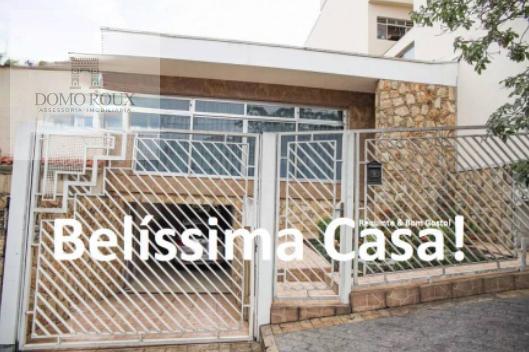 Casa à venda com 3 quartos, 250m² - Foto 1