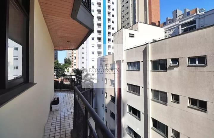 Apartamento à venda com 3 quartos, 112m² - Foto 10