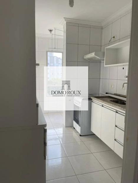 Apartamento à venda com 2 quartos, 64m² - Foto 7