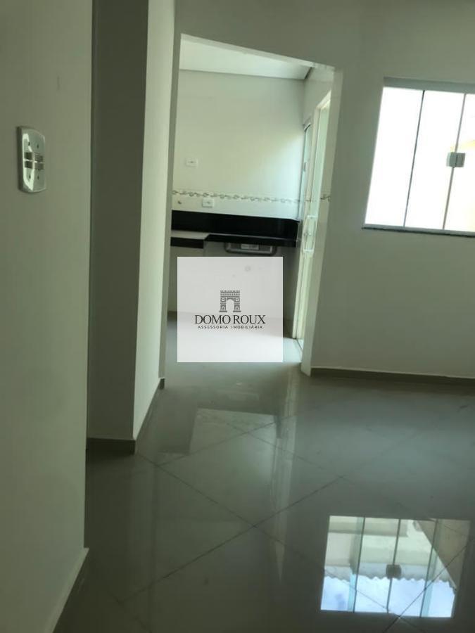 Sobrado à venda com 2 quartos, 80m² - Foto 3