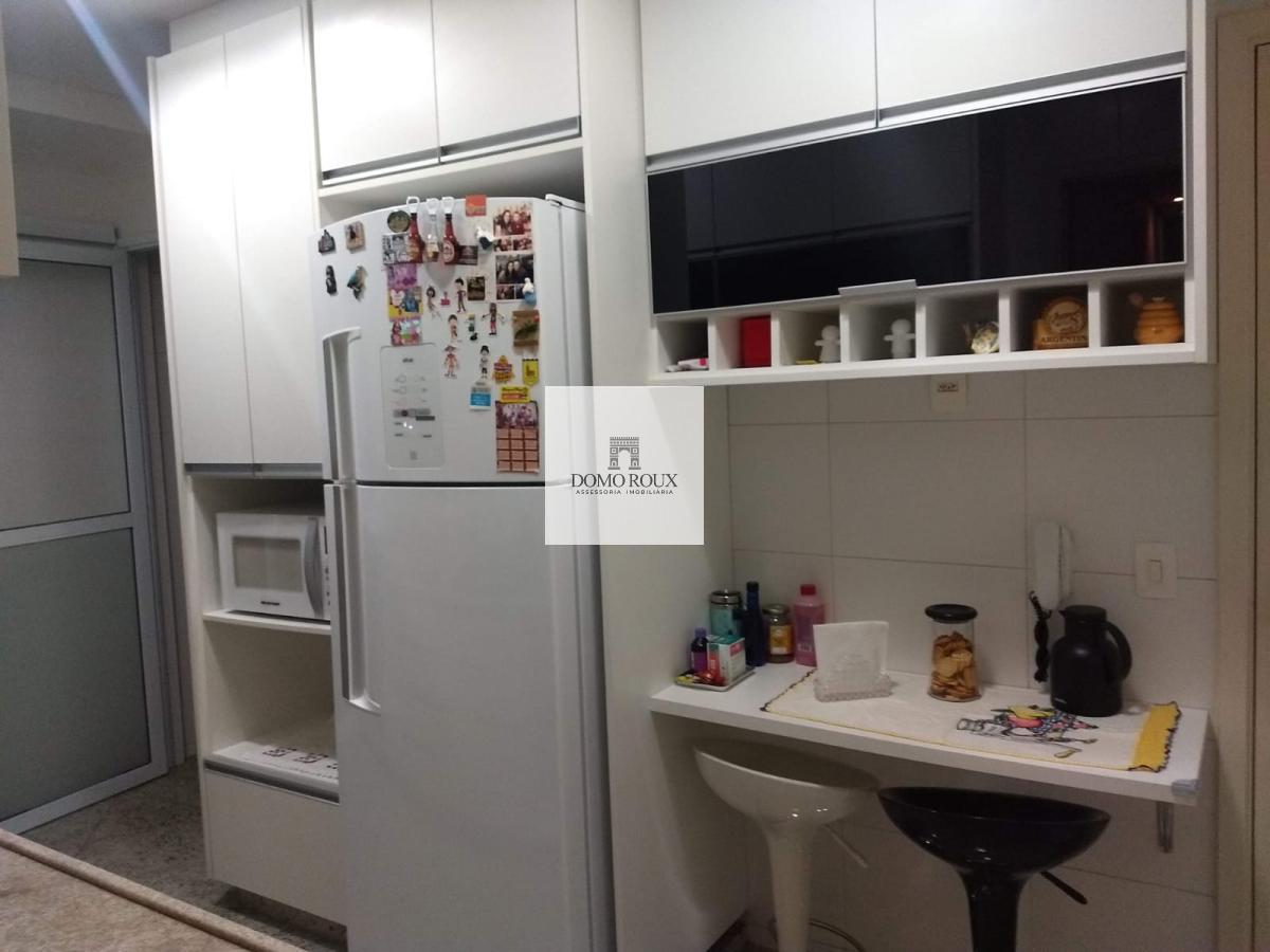 Apartamento à venda com 4 quartos, 140m² - Foto 7