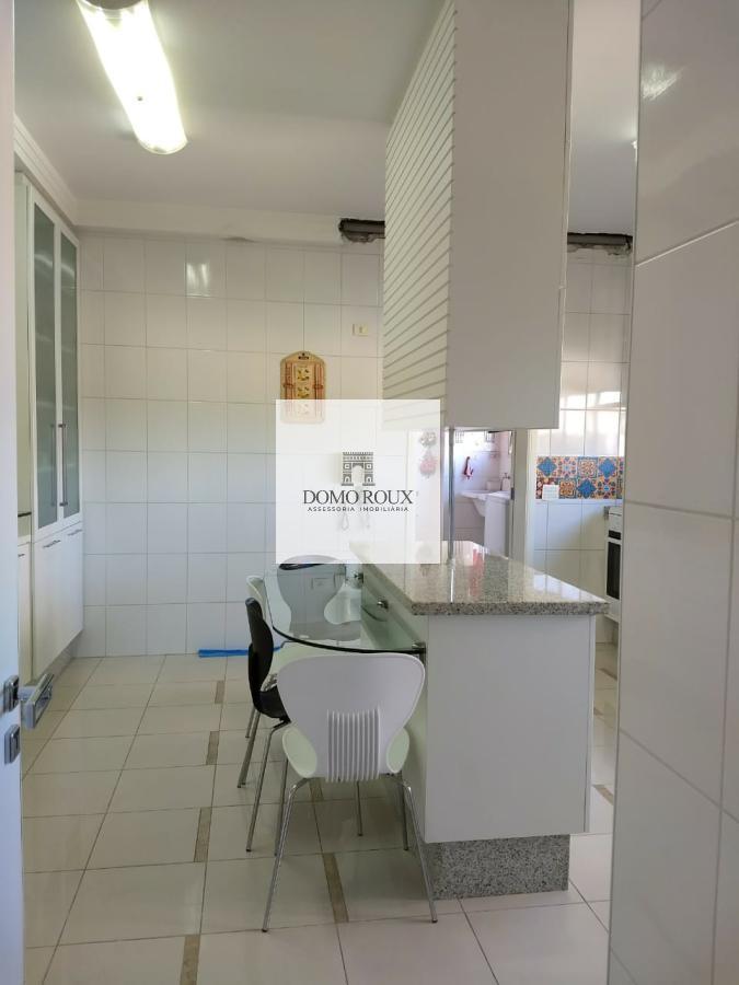 Apartamento à venda com 3 quartos, 300m² - Foto 8