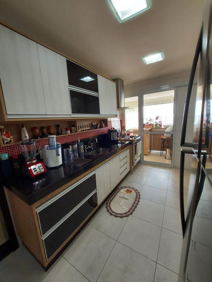 Apartamento à venda com 4 quartos, 139m² - Foto 18