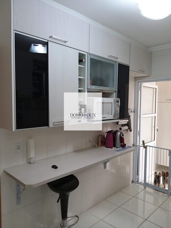 Apartamento à venda com 3 quartos, 86m² - Foto 18