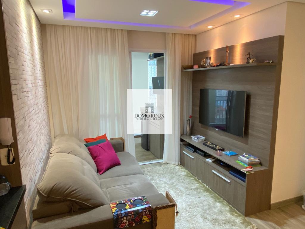 Apartamento à venda com 2 quartos, 70m² - Foto 1