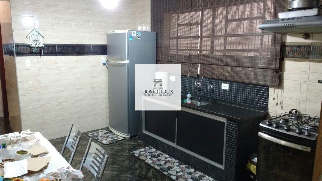 Sobrado à venda com 4 quartos, 200m² - Foto 6