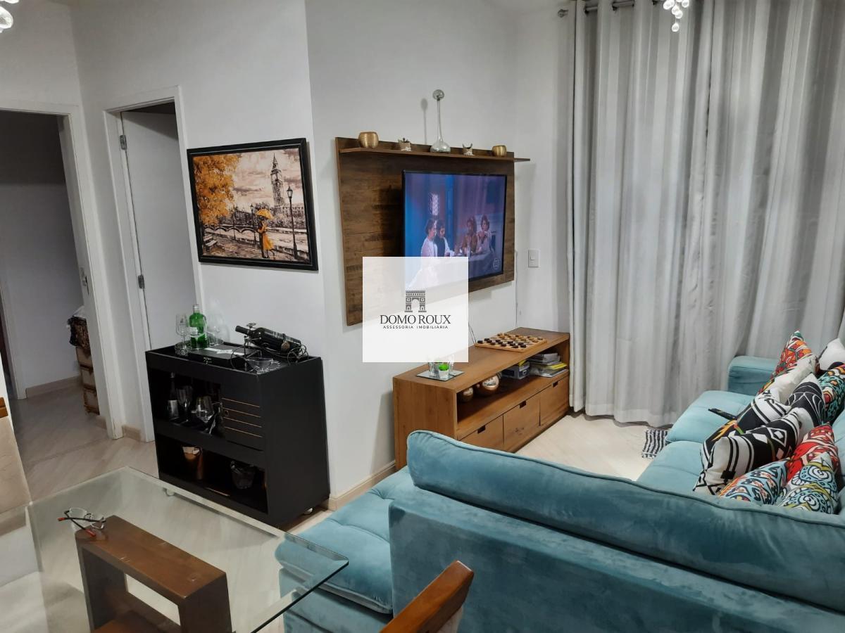 Apartamento à venda com 2 quartos, 70m² - Foto 2