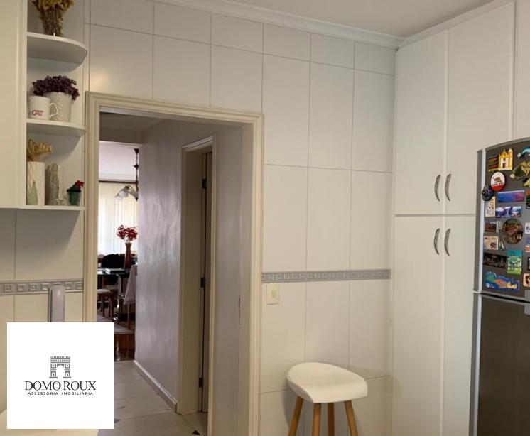 Apartamento à venda com 3 quartos, 144m² - Foto 12