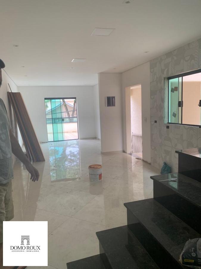 Sobrado à venda com 3 quartos, 180m² - Foto 2