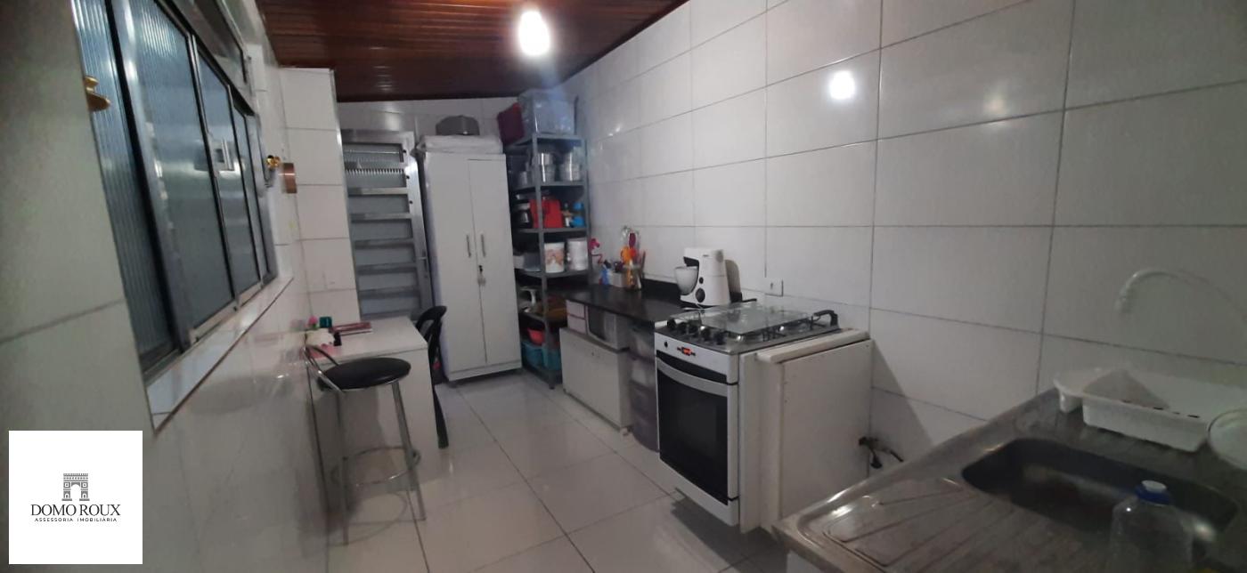 Casa à venda com 2 quartos, 141m² - Foto 17