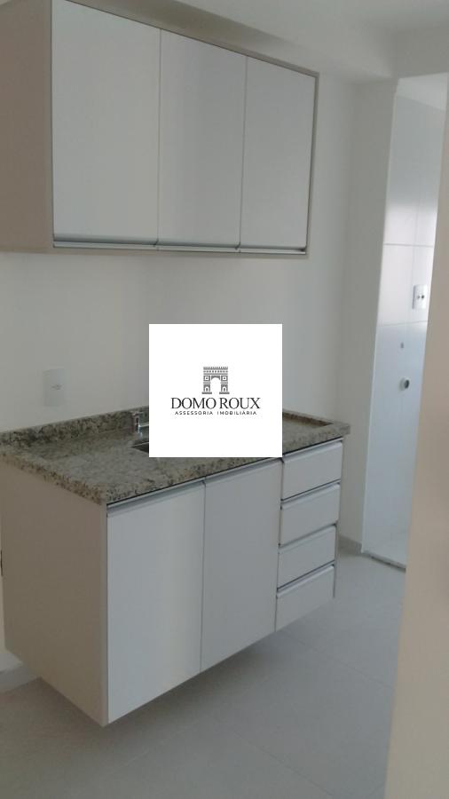 Apartamento à venda com 1 quarto, 42m² - Foto 2