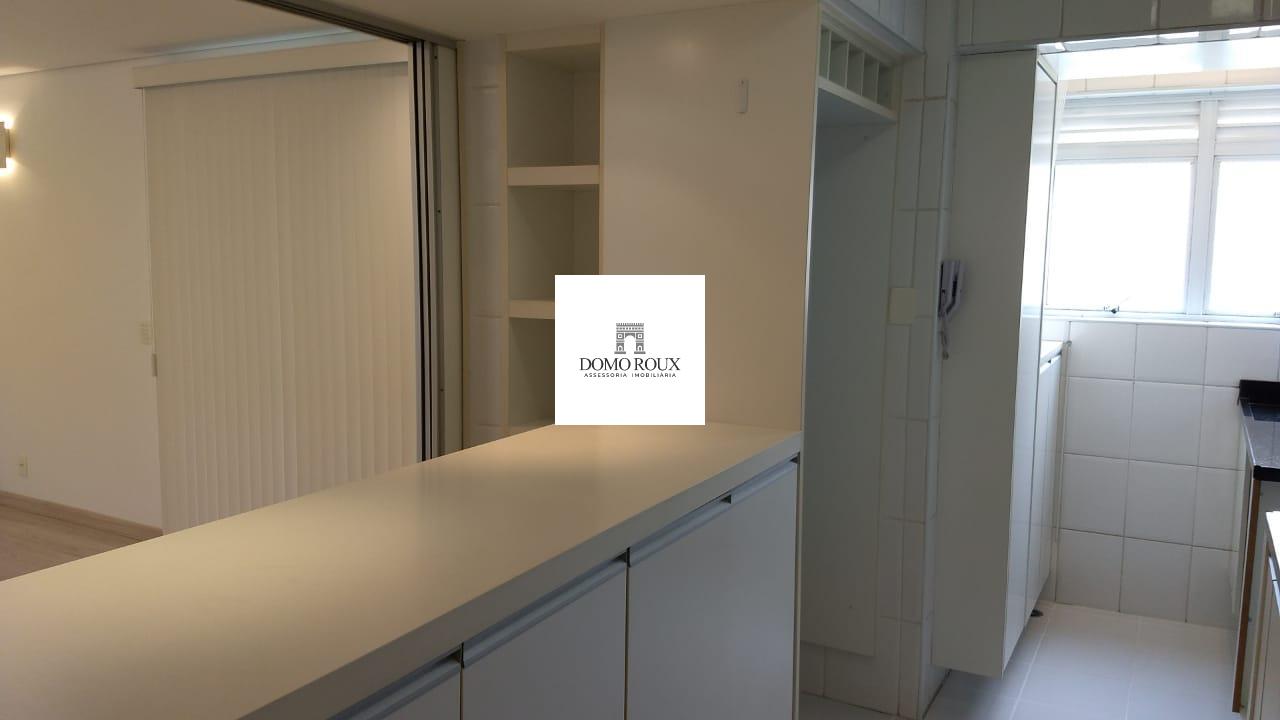 Apartamento à venda com 2 quartos, 85m² - Foto 8